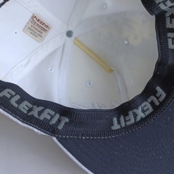 Vans 'off the wall' white and black flex fit hat Small/medium graffiti vans hat - Picture 11 of 15